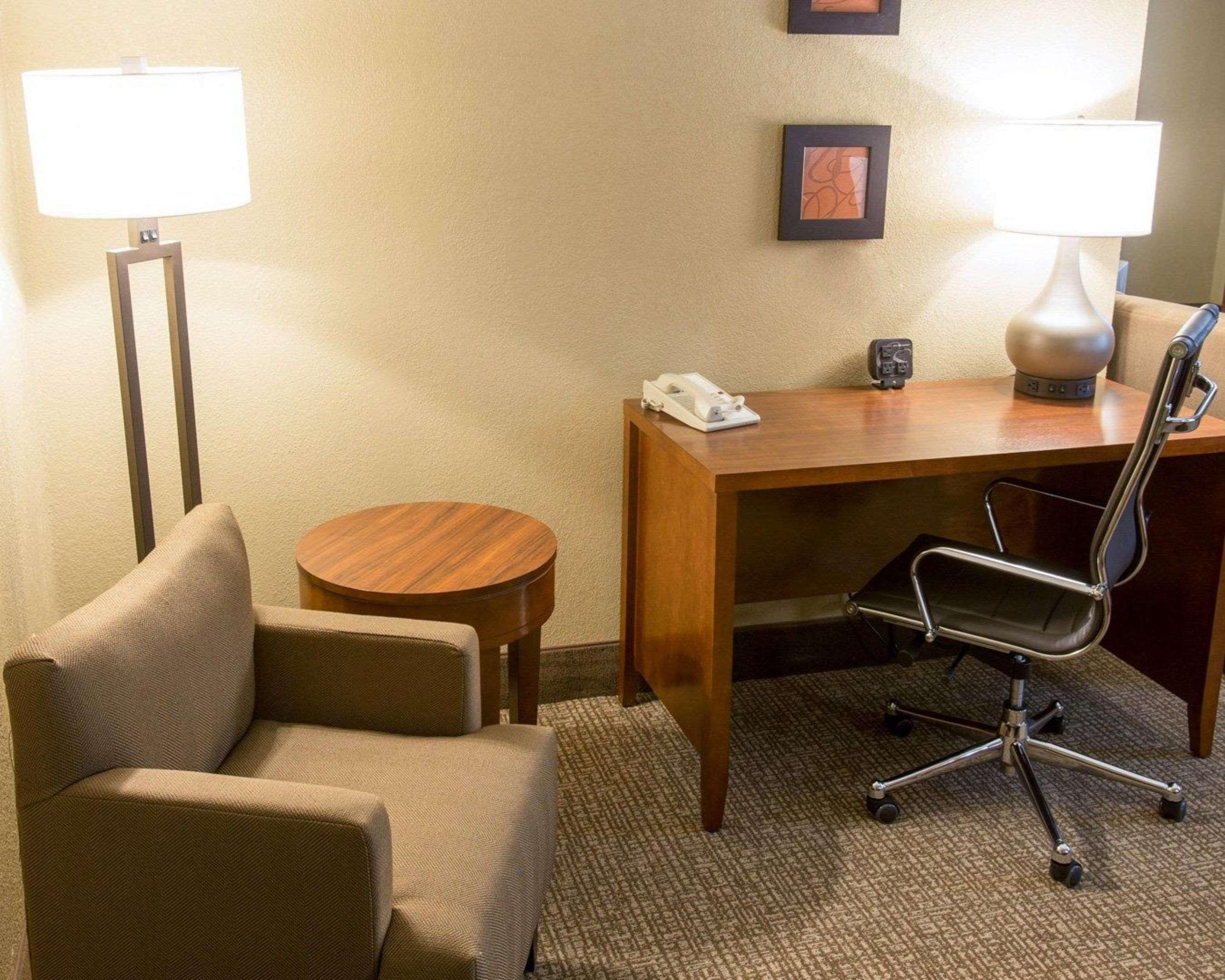 Comfort Suites Grand Rapids South Kültér fotó